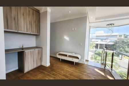Casa de condomínio à venda com 360m², 4 quartos e 4 vagasHall das Suites e dos Quartos
