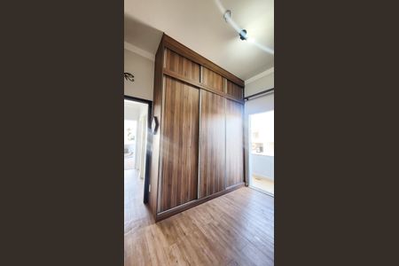 Casa de condomínio à venda com 360m², 4 quartos e 4 vagasQuarto 2