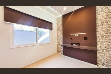 Casa de condomínio à venda com 360m², 4 quartos e 4 vagasSala de TV