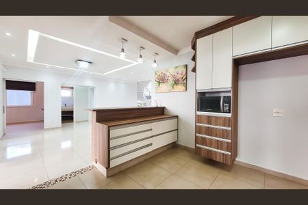 Casa de condomínio à venda com 360m², 4 quartos e 4 vagasCozinha