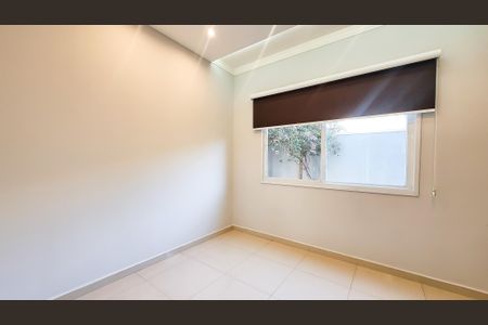 Casa de condomínio à venda com 360m², 4 quartos e 4 vagasSala de TV