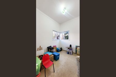 Casa de condomínio à venda com 360m², 4 quartos e 4 vagasDepósito