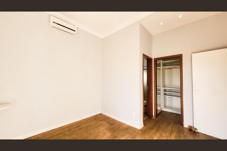 Casa de condomínio à venda com 360m², 4 quartos e 4 vagasSuite 1