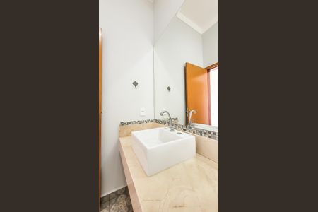 Casa de condomínio à venda com 360m², 4 quartos e 4 vagasBanheiro da Suite 1