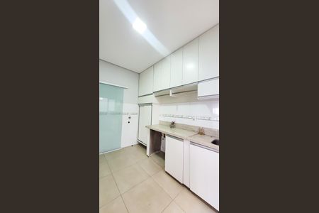 Casa de condomínio à venda com 360m², 4 quartos e 4 vagasLavanderia