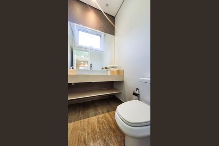 Casa de condomínio à venda com 360m², 4 quartos e 4 vagasLavabo