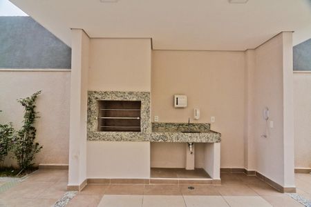 Apartamento para alugar com 32m², 2 quartos e sem vagaÁrea comum - Churrasqueira