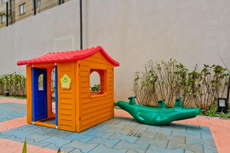 Apartamento para alugar com 32m², 2 quartos e sem vagaÁrea comum - Playground