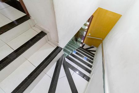 Casa à venda com 138m², 4 quartos e 4 vagasEscada