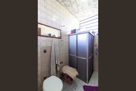 Casa à venda com 226m², 2 quartos e 4 vagasBanheiro Social