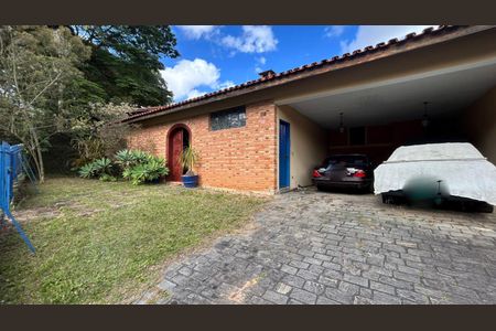 Casa à venda com 226m², 2 quartos e 4 vagasGaragem