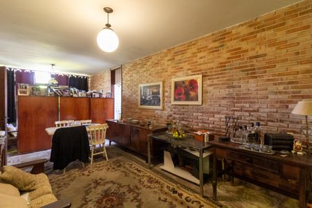 Casa à venda com 226m², 2 quartos e 4 vagasSala de Estar