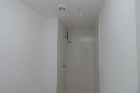 Apartamento à venda com 31m², 2 quartos e sem vaga Apartamento à venda com 31m², 2 quartos e sem vagaBanheiro