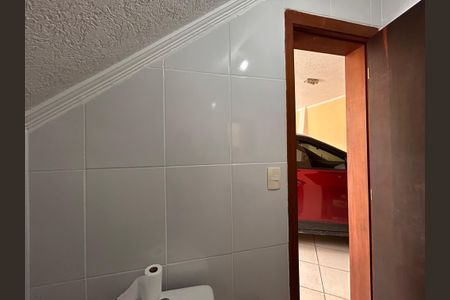 Casa à venda com 330m², 4 quartos e 4 vagas Casa à venda com 330m², 4 quartos e 4 vagasBanheiro de Serviço 2