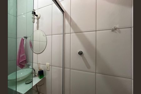 Casa à venda com 330m², 4 quartos e 4 vagas Casa à venda com 330m², 4 quartos e 4 vagasBanheiro de serviço