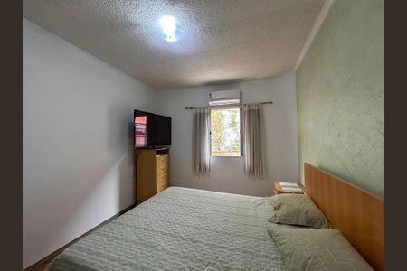 Casa à venda com 330m², 4 quartos e 4 vagas Casa à venda com 330m², 4 quartos e 4 vagasSuíte