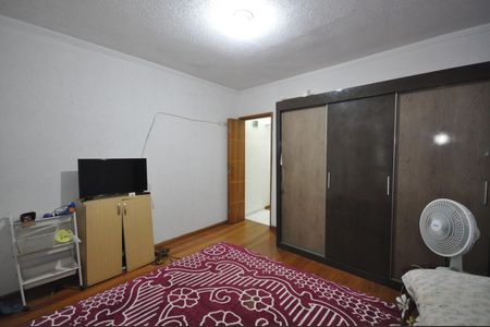 Casa à venda com 182m², 4 quartos e 1 vagaQuarto 1