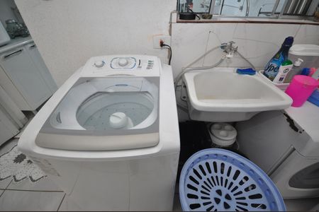 Casa à venda com 182m², 4 quartos e 1 vagaÁrea de serviço 3