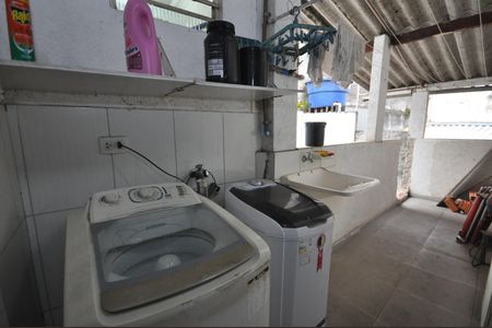 Casa à venda com 182m², 4 quartos e 1 vagaÁrea de serviço 1