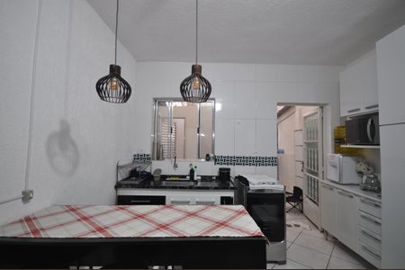 Casa à venda com 182m², 4 quartos e 1 vagaCozinha 02