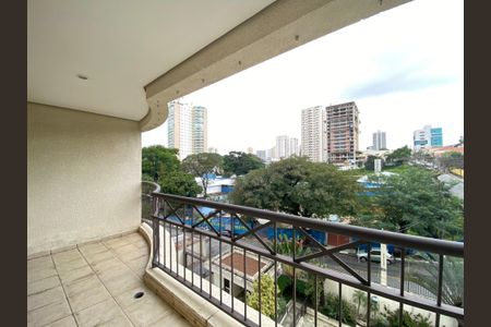 Apartamento à venda com 130m², 3 quartos e 2 vagas Apartamento à venda com 130m², 3 quartos e 2 vagasSacada da sala