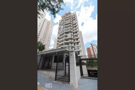 Apartamento para alugar com 130m², 3 quartos e 2 vagas Apartamento para alugar com 130m², 3 quartos e 2 vagasFachada