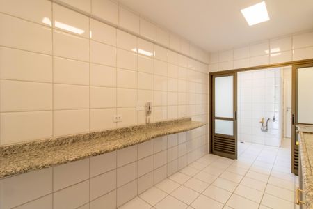 Apartamento para alugar com 130m², 3 quartos e 2 vagas Apartamento para alugar com 130m², 3 quartos e 2 vagasCozinha