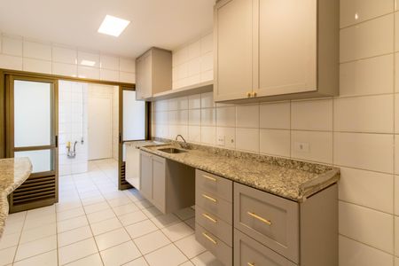 Apartamento para alugar com 130m², 3 quartos e 2 vagas Apartamento para alugar com 130m², 3 quartos e 2 vagasCozinha
