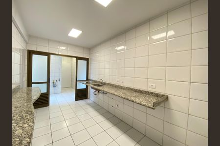 Apartamento à venda com 130m², 3 quartos e 2 vagas Apartamento à venda com 130m², 3 quartos e 2 vagasCozinha