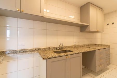 Apartamento para alugar com 130m², 3 quartos e 2 vagas Apartamento para alugar com 130m², 3 quartos e 2 vagasCozinha