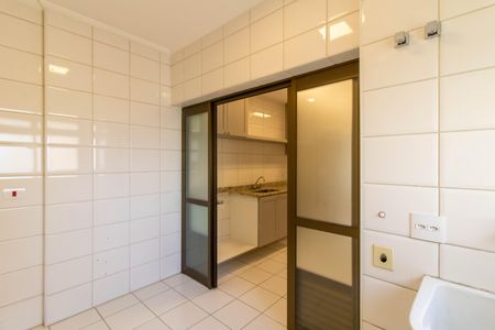 Apartamento para alugar com 130m², 3 quartos e 2 vagas Apartamento para alugar com 130m², 3 quartos e 2 vagasArea de Serviço