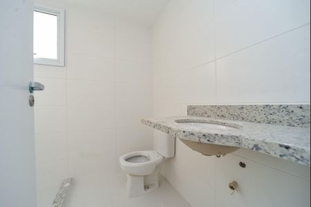 Apartamento à venda com 82m², 2 quartos e 2 vagasBanheiro da Suíte 2