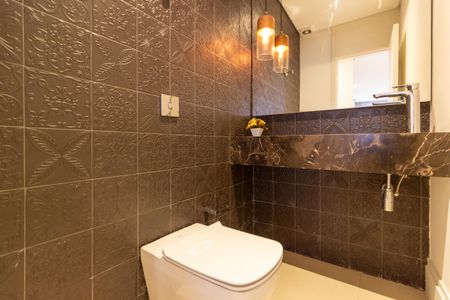 Apartamento à venda com 222m², 3 quartos e 2 vagasLavabo