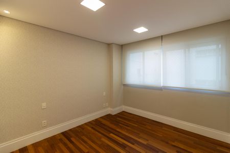 Apartamento à venda com 222m², 3 quartos e 2 vagasQuarto 1