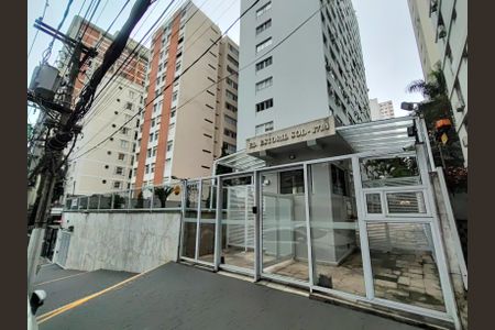 Apartamento à venda com 222m², 3 quartos e 2 vagasFachada