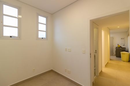 Apartamento à venda com 222m², 3 quartos e 2 vagasÁrea de Serviço