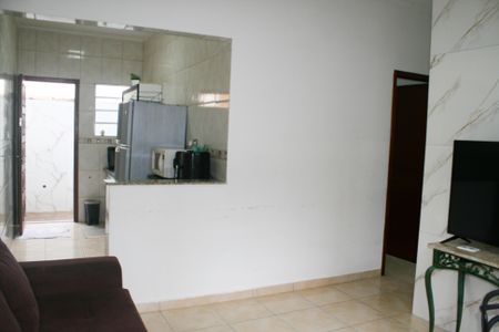 Casa de condomínio para alugar com 52m², 1 quarto e 1 vagaSala