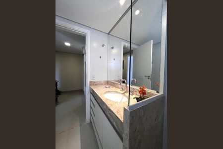 Apartamento à venda com 122m², 3 quartos e 2 vagasBanheiro