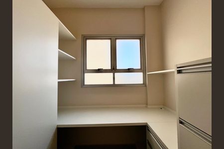 Apartamento à venda com 122m², 3 quartos e 2 vagasEscritório