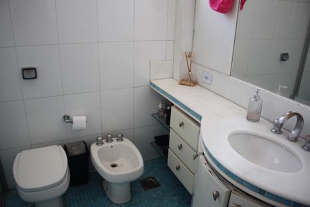 Apartamento à venda com 383m², 5 quartos e 4 vagasBanheiro Suíte 