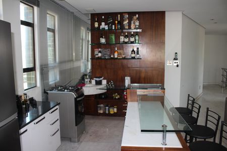 Apartamento à venda com 383m², 5 quartos e 4 vagasSala 2
