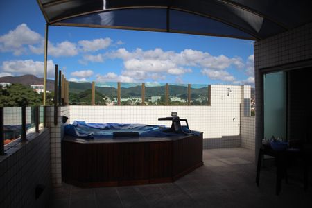 Apartamento à venda com 383m², 5 quartos e 4 vagasCobertura