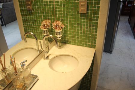 Apartamento à venda com 383m², 5 quartos e 4 vagasLavabo