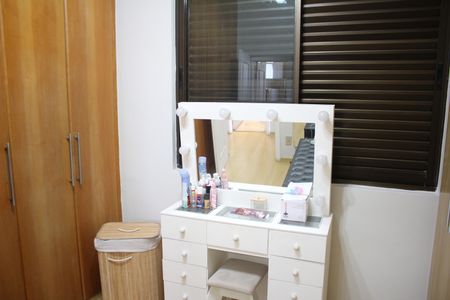 Apartamento à venda com 383m², 5 quartos e 4 vagasQuarto 2