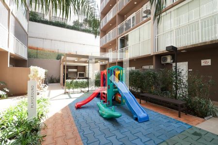 Apartamento para alugar com 31m², 1 quarto e sem vaga Apartamento para alugar com 31m², 1 quarto e sem vagaÁrea comum - Playground