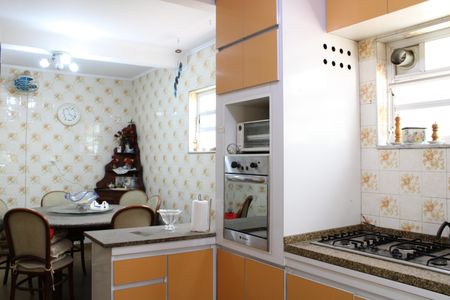 Casa à venda com 410m², 4 quartos e 4 vagasCozinha