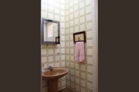 Casa à venda com 410m², 4 quartos e 4 vagasLavabo