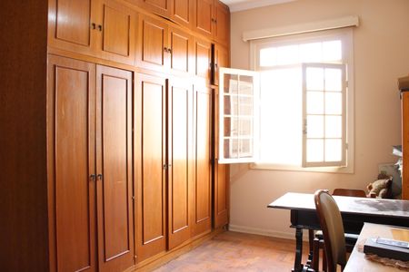 Casa à venda com 410m², 4 quartos e 4 vagasQuarto 4