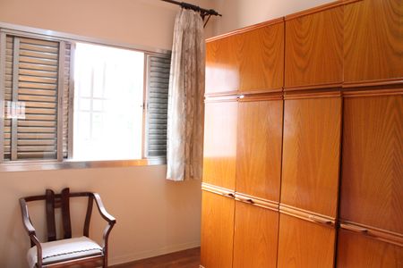 Casa à venda com 410m², 4 quartos e 4 vagasQuarto 2