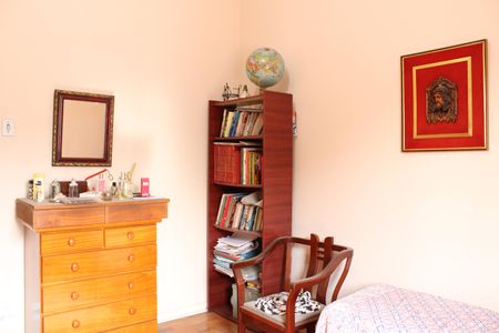 Casa à venda com 410m², 4 quartos e 4 vagasQuarto 2